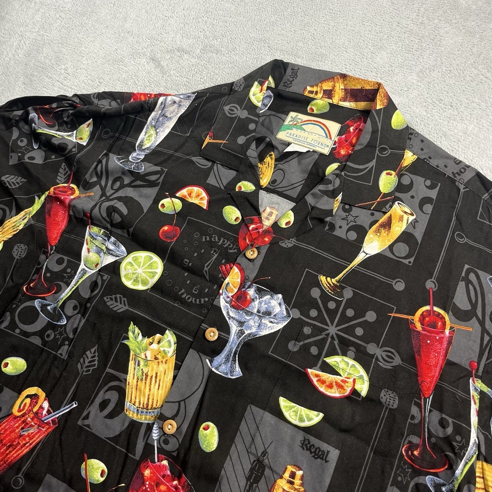 Paradise Found Honolulu All Over Drink Bottles Hawaiian Shirt Large Relaxed Fit
